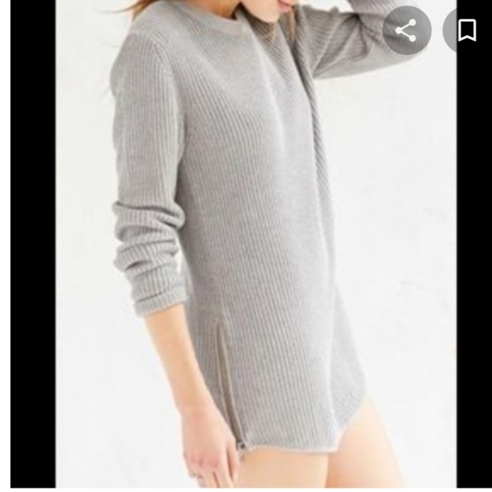 UNIF X URBAN OUTFITTERS Gray Thermal Knit Sweater!
